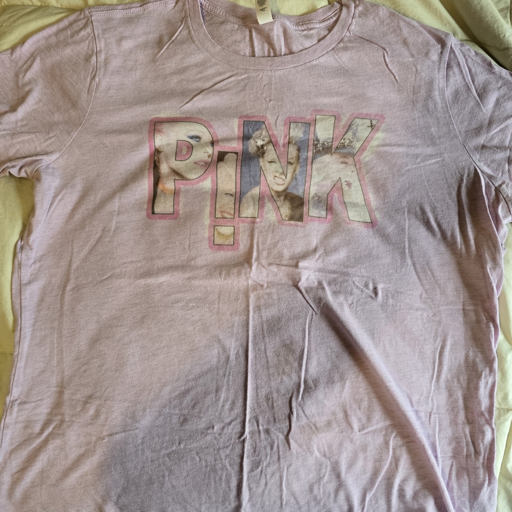 PINK! T-Shirt XL